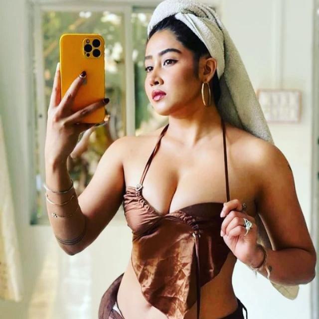 Join ONLY GIRLS CHATTING GROUP 👑 Whatsapp Group Link | Groupsor