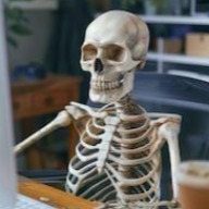 Imagem do grupo Concurseiros do Reddit no WhatsApp