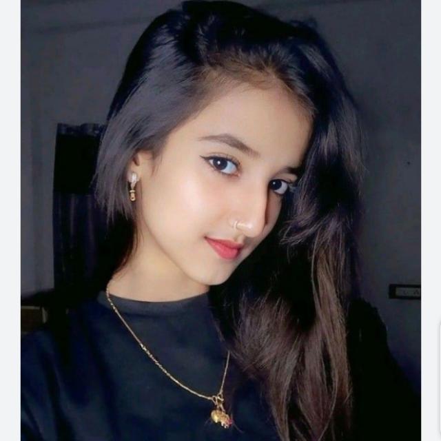 Pakistani Cp Tiktokrs leak viral videos new Group's logo