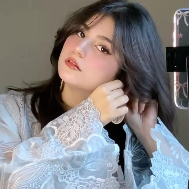 Ayeshu office work 🪷❤️