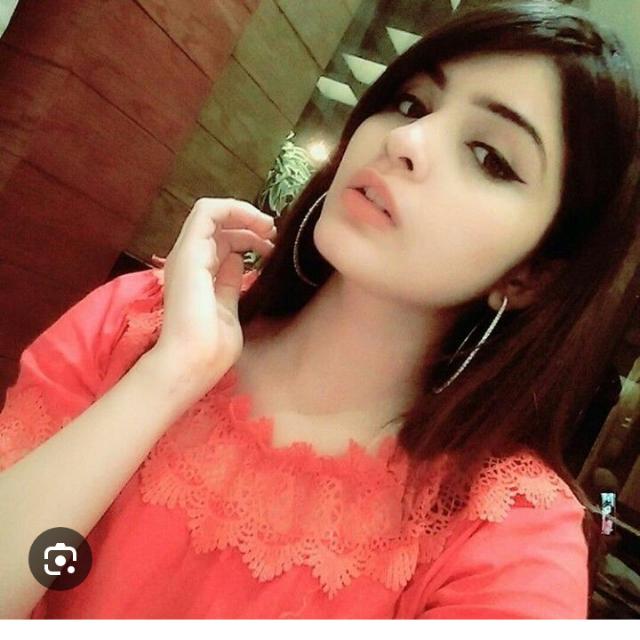 Tiktokrs leak viral new celebrity Cp videos Group's logo