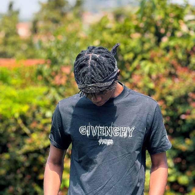 Mic turn up the master WhatsApp group in Common, Uganda, English group/channel image