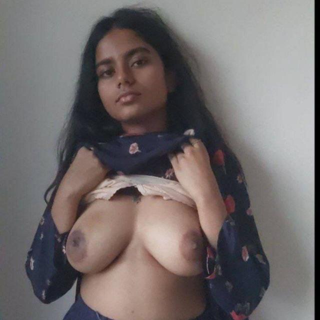 🥰 நல்லா குத்துங்கடா புன்டைல 💋👅💦 Group's logo