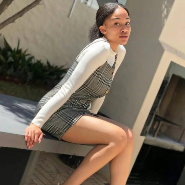 MEET FRIENDS AND VIBES 😎💯🔥🔥 Group's logo