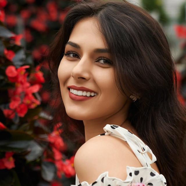 𝐎𝐧𝐥𝐲 𝐁𝐞𝐚𝐮𝐭𝐢𝐟𝐮𝐥𝐥 𝐠𝐢𝐫𝐥 𝐣𝐢𝐨𝐧