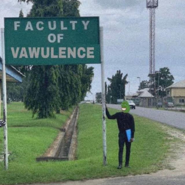 🇨‌🇭‌🇦‌🇹‌ 🇷‌🇴‌🇴‌🇲‌