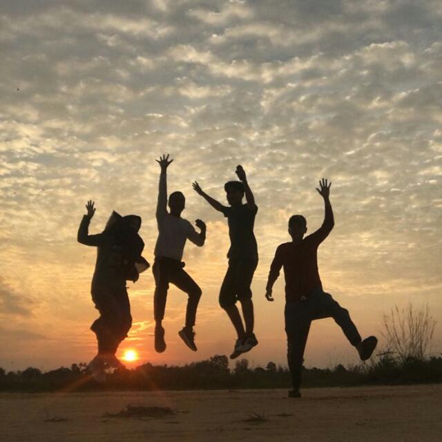 🥰  Gup shup Girls and boys👫