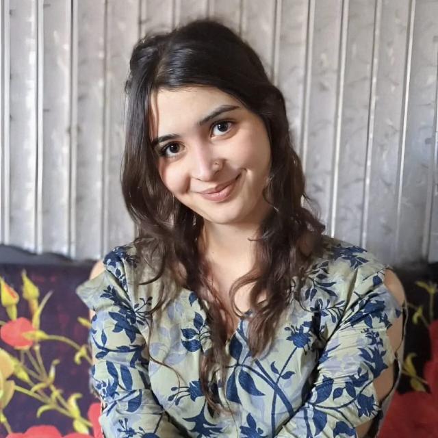  VIDEO 🥵 Group's logo