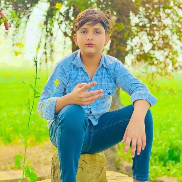 Pakistani Cute Boys Video Group π