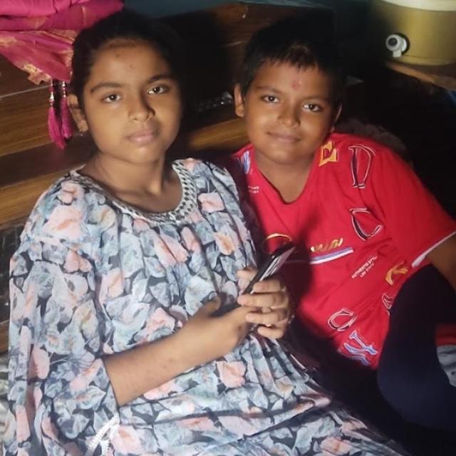 Desi Small Only 🌚😱