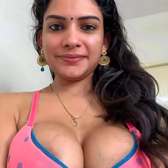 👅Tamil amma ❤️ Group's logo