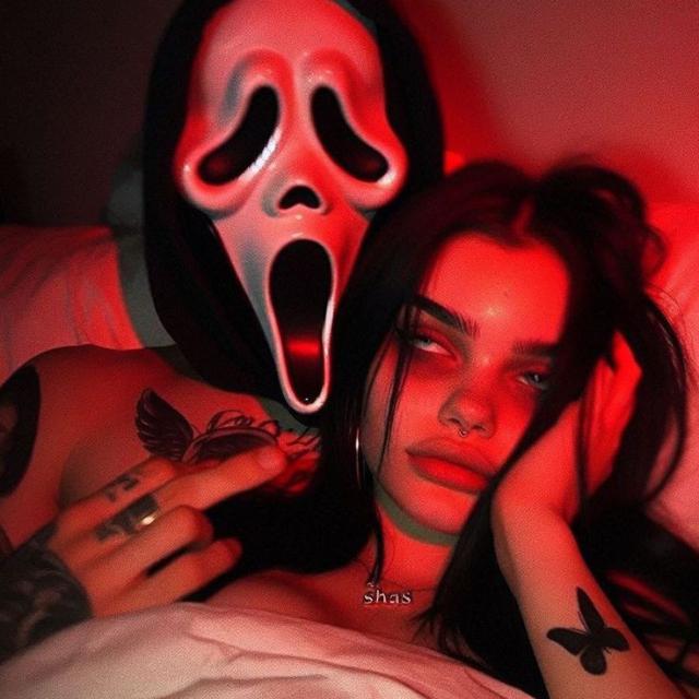 ʀᴇᴅ ᴢᴏɴᴇ 🫦💀 Group's logo