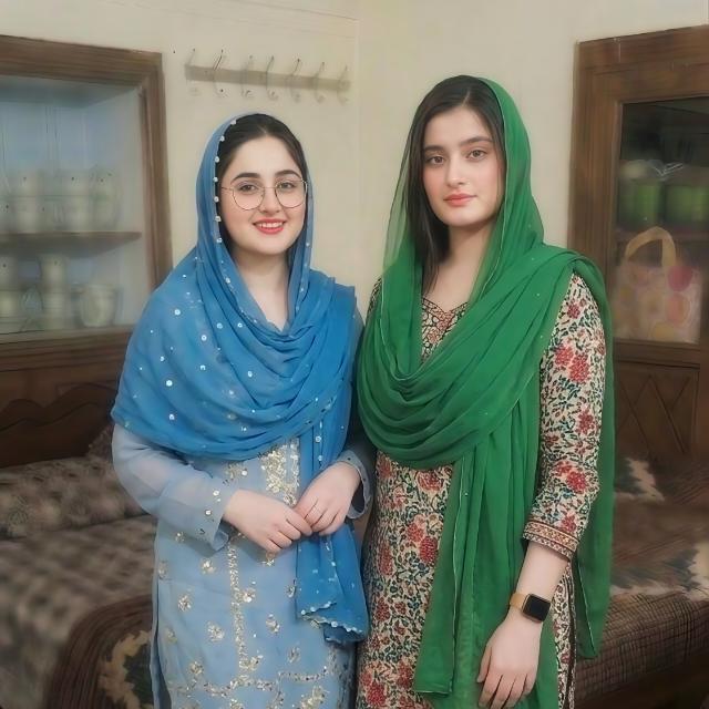 ONLY GIRLS CHATING ROOM