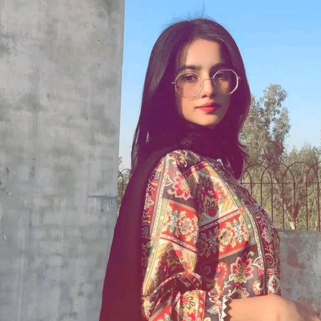 GIRLS CHAT
